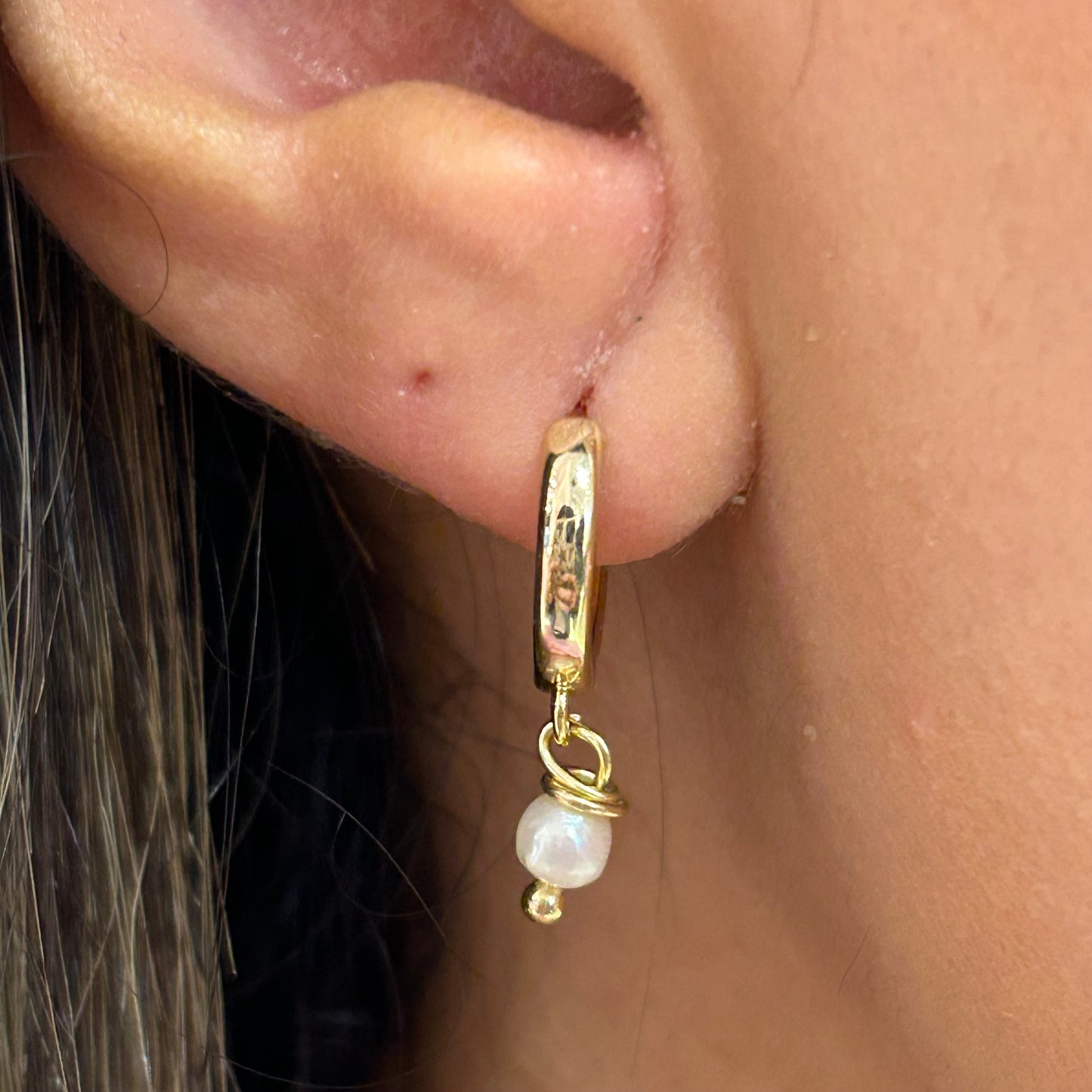 Tiny Pearl Hoop