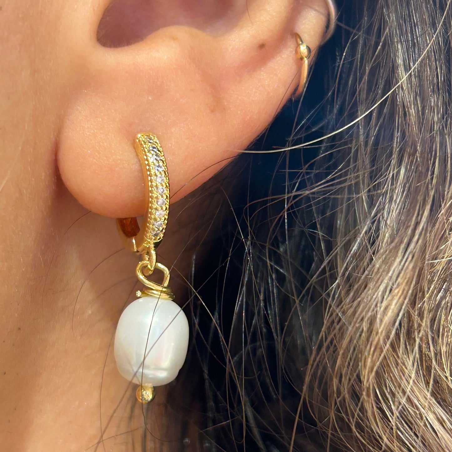 Pearl Hoop