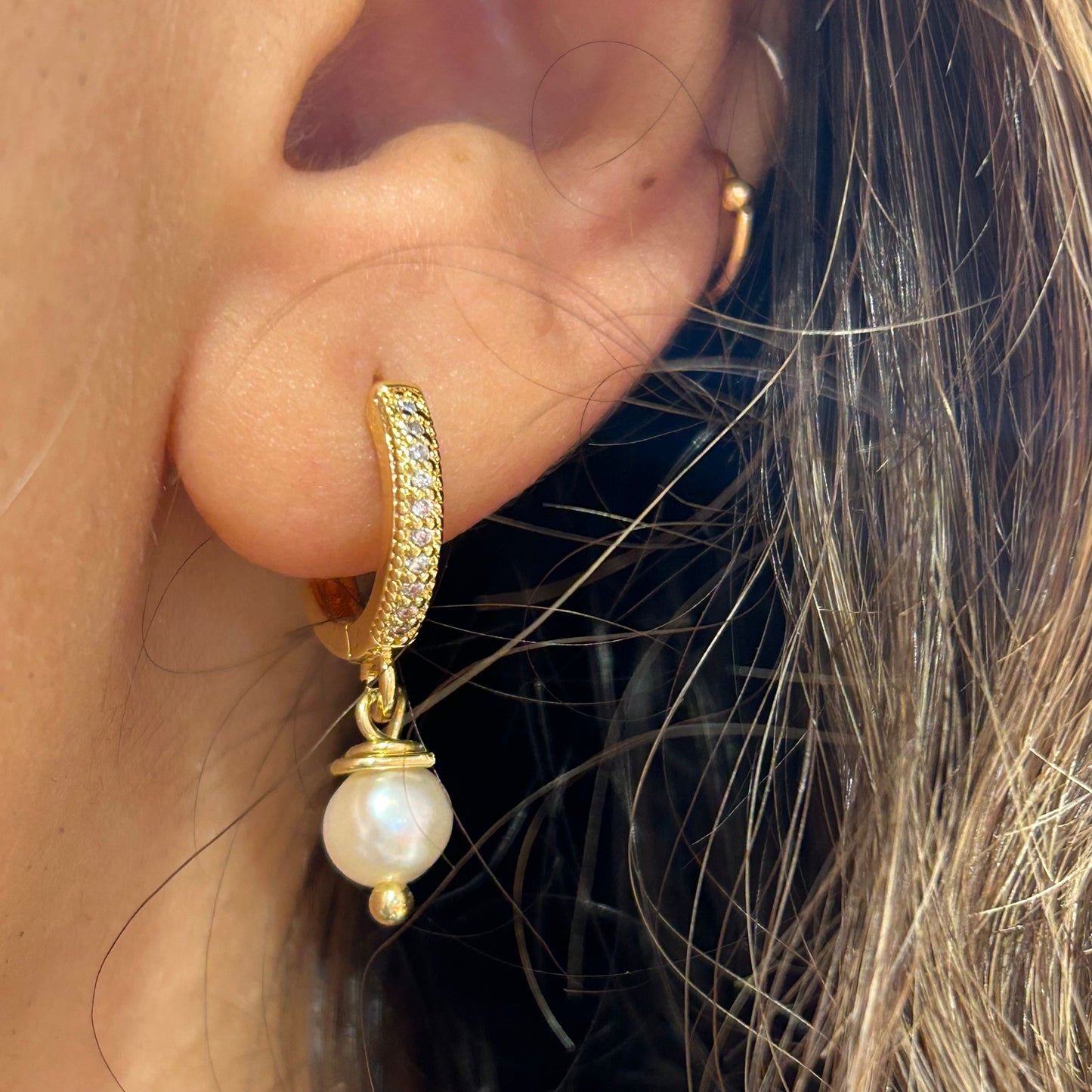 Pearl Hoop